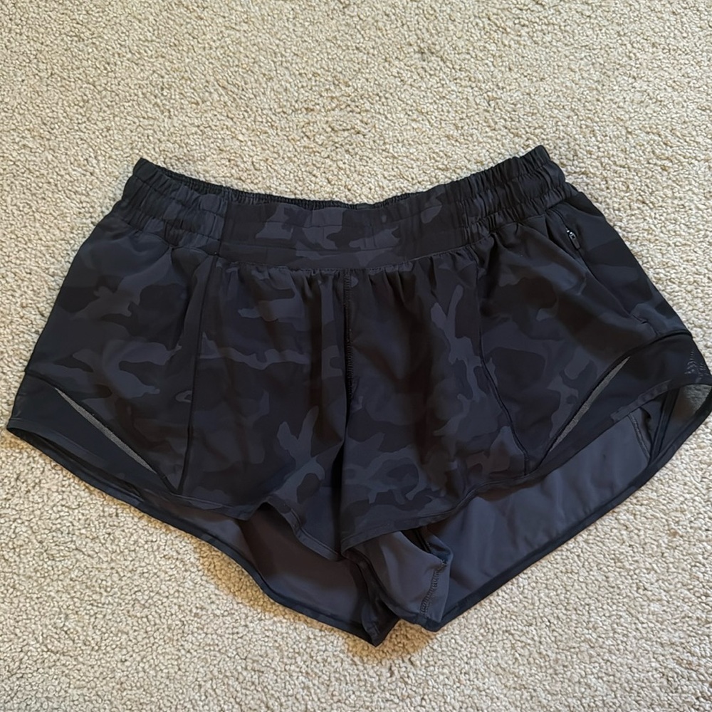 Lululemon hotty hot shorts